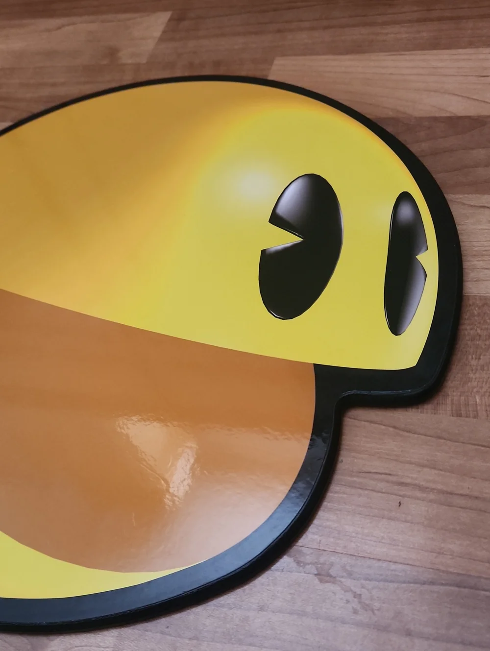 Pac-Man Wood Wall Hanging